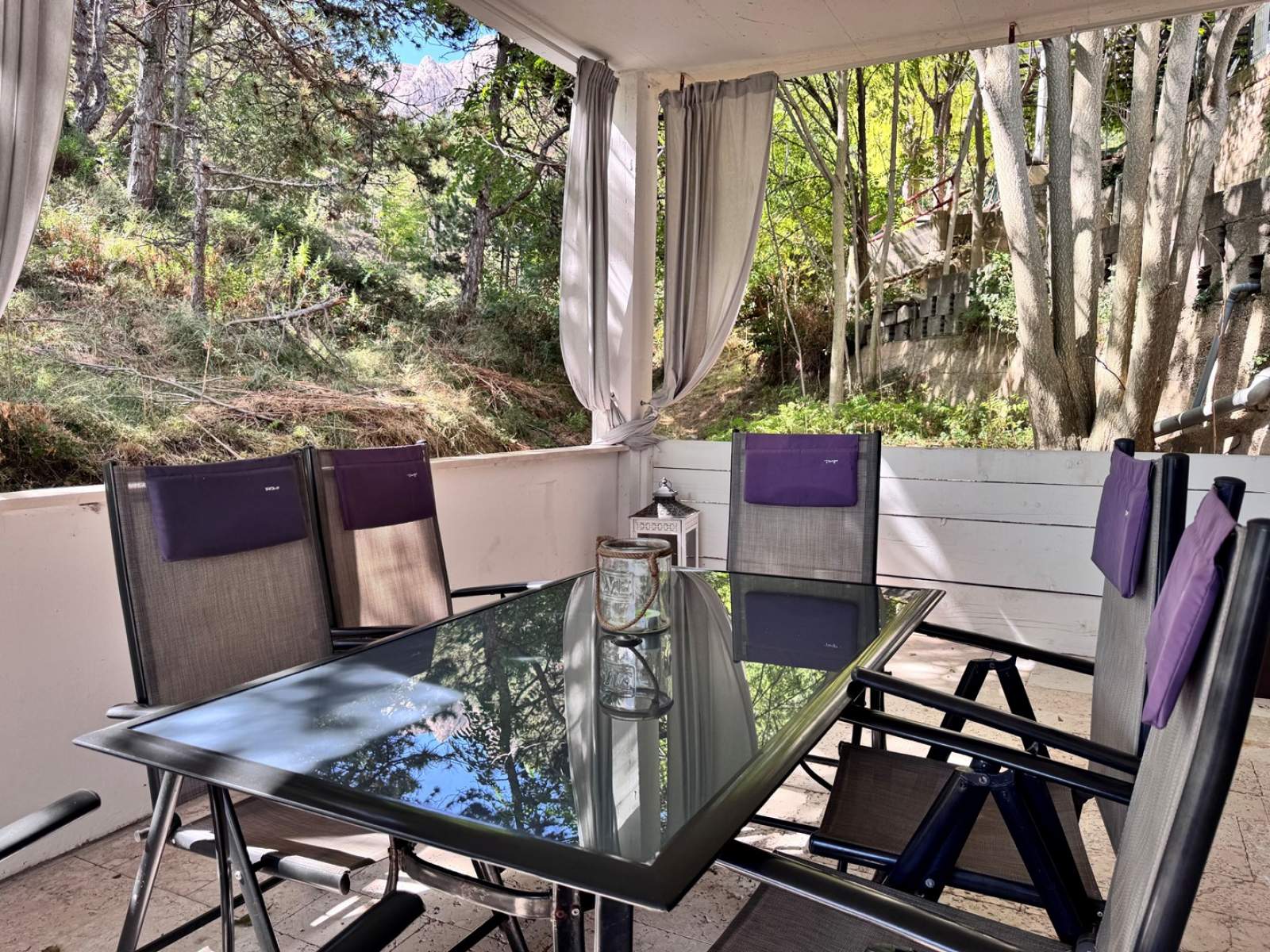 Appartamento Starčević - Filipović con cortile e barbecue, a 150 m dalla spiaggia