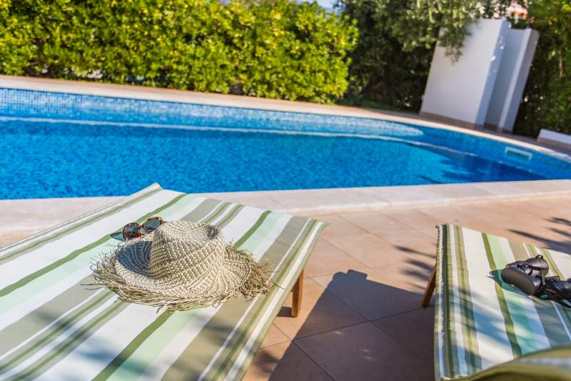 Apartments Zeljko with Pool