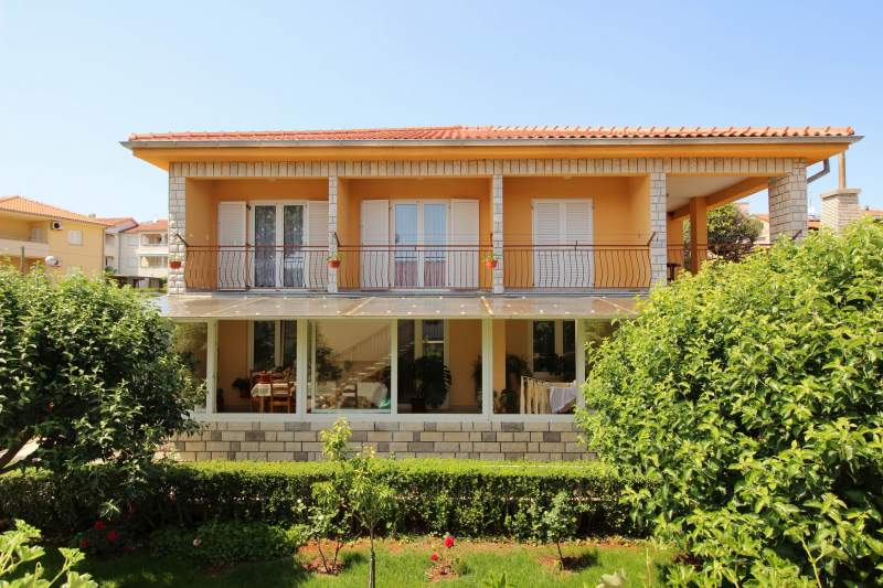 Apartments Nevenka K.